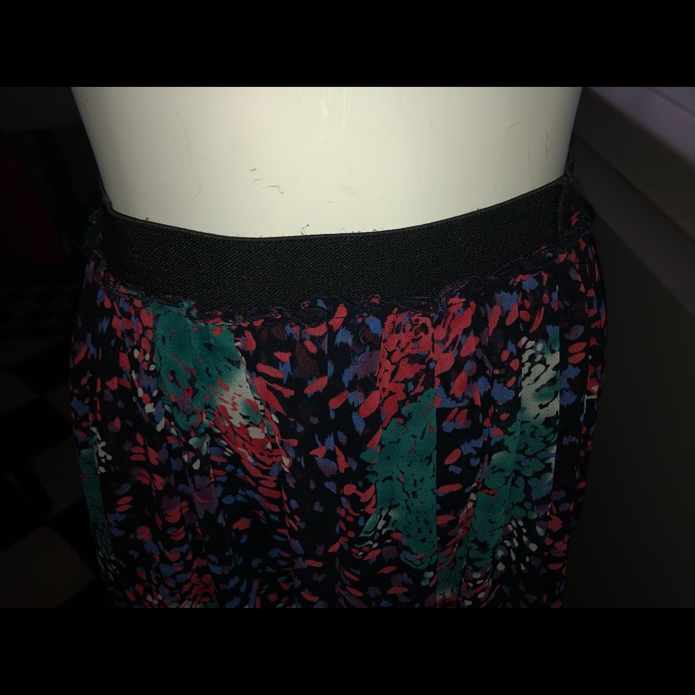 Forever 21 multi colored skirt w/elastic waist - Picture 3 of 6